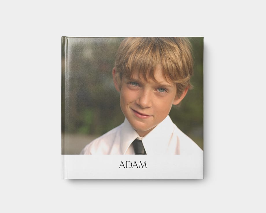 kvadratisk XL fotobog med hårdt omslag og layflat indbinding