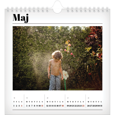 Årskalender kvadratisk — Avisstil [kalender forside]