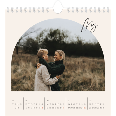 Årskalender kvadratisk — Buet billederamme [kalender forside]