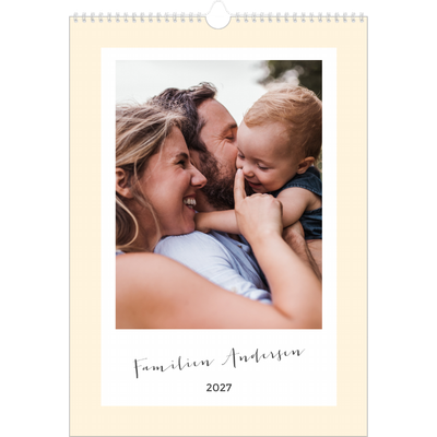 Familiekalender A3  — Moderne familiekalender - Familie på 3 [kalender forside]