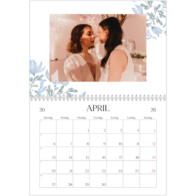 Fotokalender A4 dobbelt (30 x 40 cm) — Elegant blomstret [April]