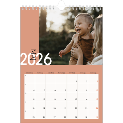 Fotokalender A4 (20 x 30 cm) — Overlappende tekst [kalender forside]