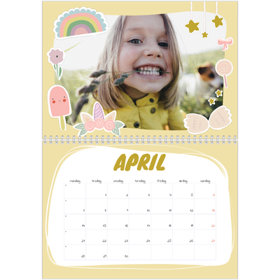 Fotokalender A4 dobbelt (30 x 40 cm) — Regnbue enhjørning [April]
