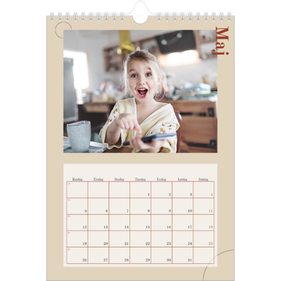 Fotokalender A4 (20 x 30 cm) — Asymmetrisk tekst [kalender forside]