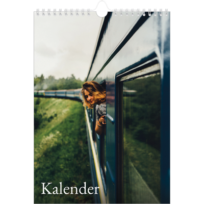 Fotokalender A4 (20 x 30 cm) — Simpel serif [kalender forside]