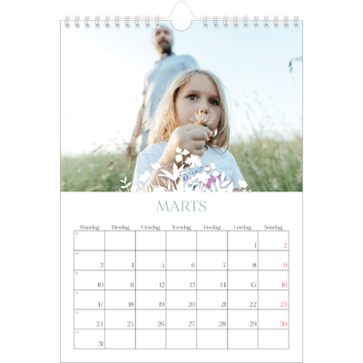 Fotokalender A4 (20 x 30 cm) — Blomstmotiv [Marts]