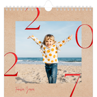 Årskalender kvadratisk — Røde elementer [kalender forside]