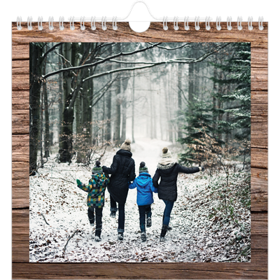 Årskalender kvadratisk — Paneler i træ [kalender forside]