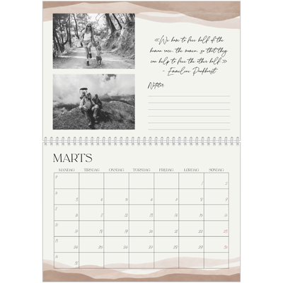 Fotokalender A4 dobbelt (30 x 40 cm) — Velvære citater [Marts]