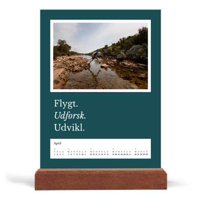 Staffeli kalender - stående  — Redaktionel Jord [April]