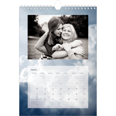 Fotokalender A4 (20 x 30 cm) — Skyer [Marts]