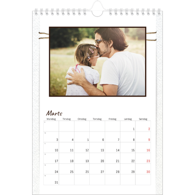 Fotokalender A4 (20 x 30 cm) — Blomstret indpakning [Marts]