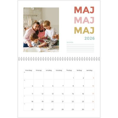 Fotokalender A4 dobbelt (30 x 40 cm) — Farverige fonter [kalender forside]