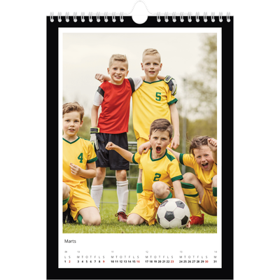 Fotokalender A4 (20 x 30 cm) — Sort baggrund [Marts]