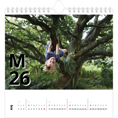 Årskalender kvadratisk — Bogstav og tal [kalender forside]