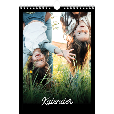 Fotokalender A4 (20 x 30 cm) — Sort minimal [kalender forside]