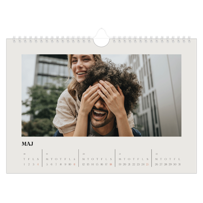 Fotokalender A4 — Simpelt og moderne [kalender forside]