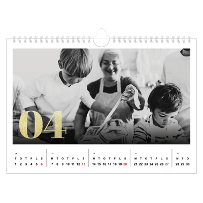 Fotokalender A4 — Store tal i glitter [April]