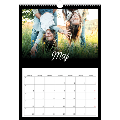 Årskalender A3 — Sort minimal [kalender forside]