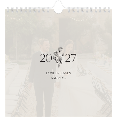 Årskalender kvadratisk — Initialer i blomst [kalender forside]