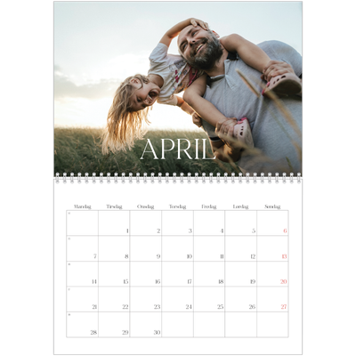 Fotokalender A4 dobbelt (30 x 40 cm) — Tolv store måneder [April]