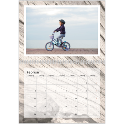 Fotokalender A4 dobbelt (30 x 40 cm) — Træbark [Februar]
