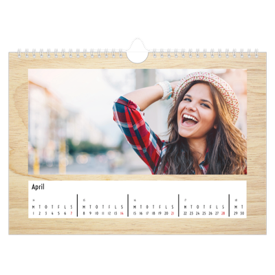 Fotokalender A4 — Paneler i træ [April]