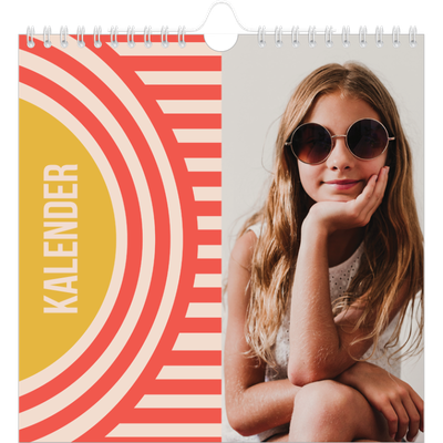 Årskalender kvadratisk — Lys og smuk [kalender forside]