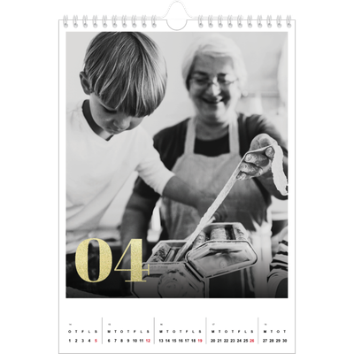 Fotokalender A4 (20 x 30 cm) — Store tal i glitter [April]