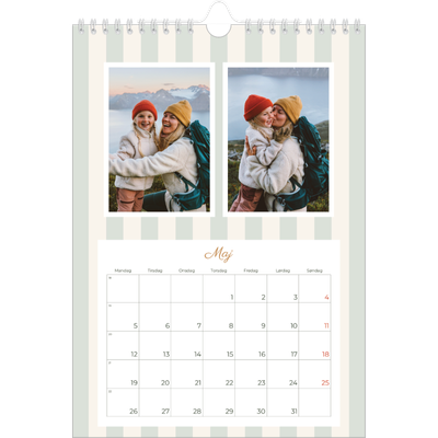 Fotokalender A4 (20 x 30 cm) — Skrift og striber [kalender forside]
