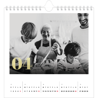 Årskalender kvadratisk — Store tal i glitter [April]