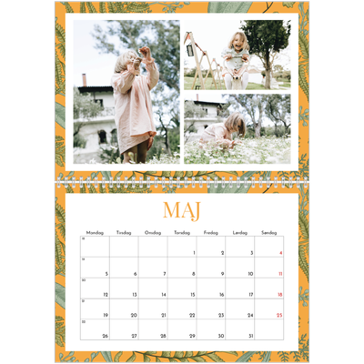 Fotokalender A4 dobbelt (30 x 40 cm) — Blomstret tapet [kalender forside]