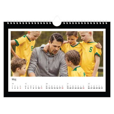 Fotokalender A4 — Sort baggrund [kalender forside]