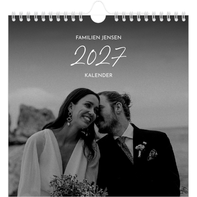 Årskalender kvadratisk — Elegant skrift [kalender forside]