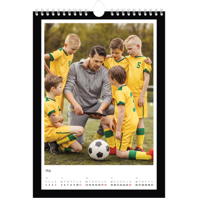 Fotokalender A4 (20 x 30 cm) — Sort baggrund [kalender forside]
