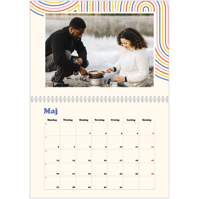 Fotokalender A4 dobbelt (30 x 40 cm) — Retro striber [kalender forside]