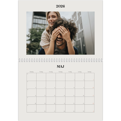 Fotokalender A4 dobbelt (30 x 40 cm) — Simpelt og moderne [kalender forside]