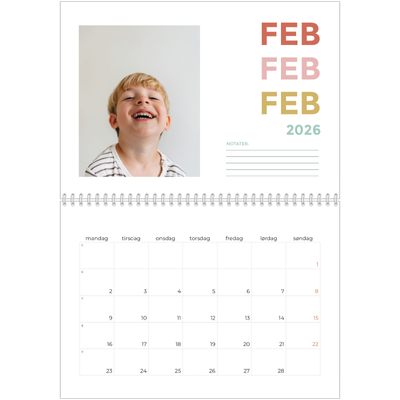 Fotokalender A4 dobbelt (30 x 40 cm) — Farverige fonter [Februar]