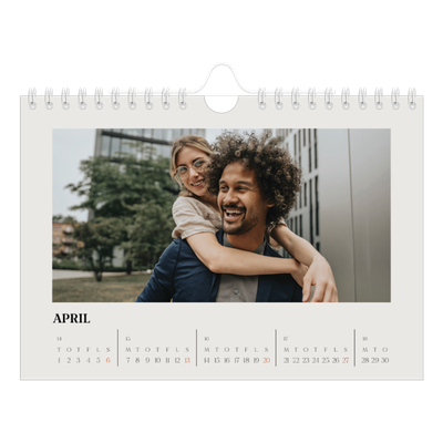 A5 Foto Kalender — Simpelt og moderne [April]
