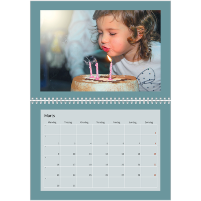 Fotokalender A4 dobbelt (30 x 40 cm) — Stilrene farver [Marts]