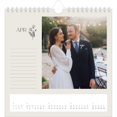 Årskalender kvadratisk — Initialer i blomst [April]