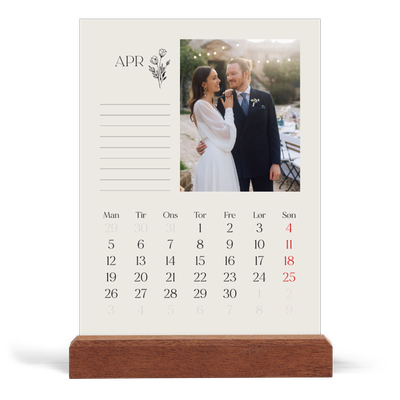 Staffeli kalender - stående  — Initialer i blomst [April]