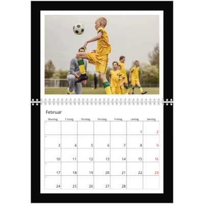 Fotokalender A4 dobbelt (30 x 40 cm) — Sort baggrund [Februar]