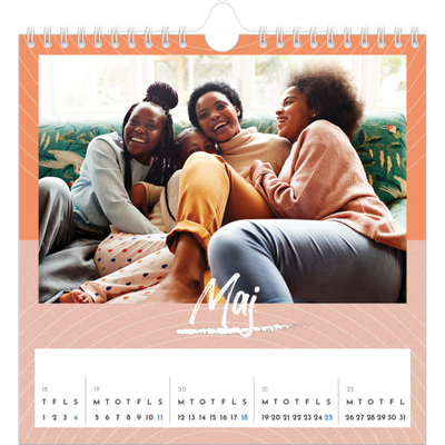 Årskalender kvadratisk — Farverig kalender [kalender forside]