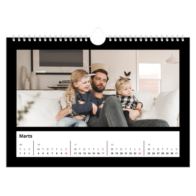 Fotokalender A4 — Sort ramme [Marts]