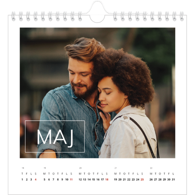 Årskalender kvadratisk — Stor dato [kalender forside]