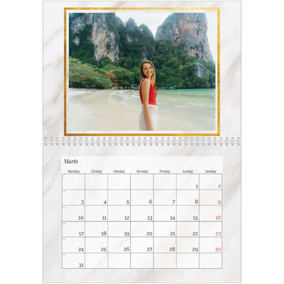 Fotokalender A4 dobbelt (30 x 40 cm) — Guld og mamor [Marts]
