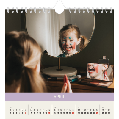 Årskalender kvadratisk — Pastel kapitler [April]