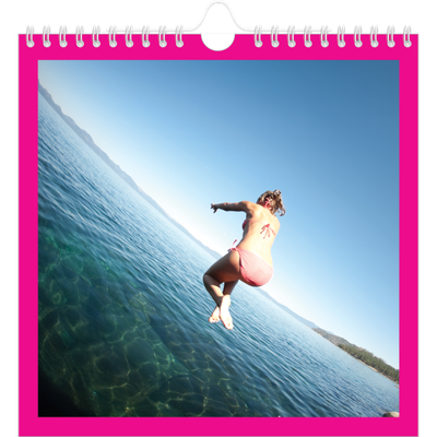 Årskalender kvadratisk — Skarpe farver [kalender forside]