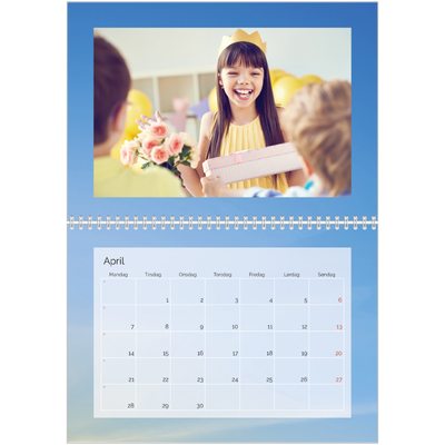 Fotokalender A4 dobbelt (30 x 40 cm) — Skyer [April]